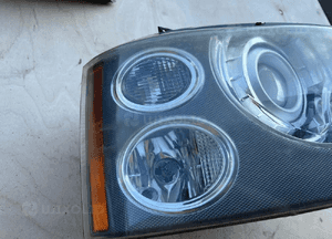 Lampa przednia przód prawa Xenon XBC501382 RHD Range Rover L322 LM Vogue Lift 2005-09 2
