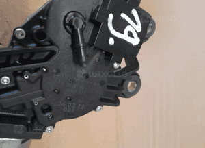 SILNICZEK WYCIERACZKI TYŁ GOLF V HB 0390201800 2