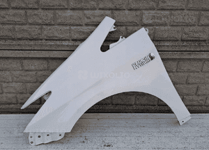 Toyota prius 09-16 błotnik przedni lewy 1