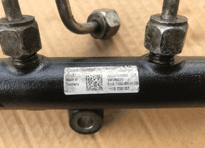 Listwa wtryskowa z czujnikiem 7H2Q-9D280 EURO4 Land Rover Discovery 3 III / Range Rover Sport 2.7 TDV6 2
