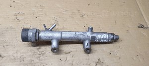 Listwa wtryskowa czujnik Audi Q5 3.0 TDI 059090 5
