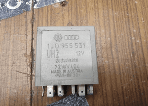 Przekaznik 1J0955531 Przekaźnik Wycieraczek Wycieraczki 192 Sterownik Moduł Audi VW Skoda Seat 4