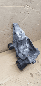 Podstawa łapa alternatora BMW I E87 Lift 2.0D 7802639 2