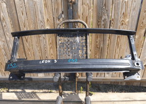 Belka zderzaka przednia przód seat leon 3 iii 5F0 2012- 1