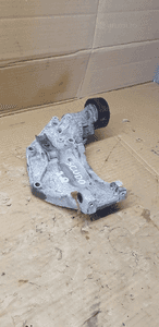 Podstawa łapa alternatora Fiat Scudo 2.0 HDI 9682367380 4