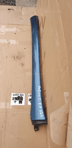 Listwa szyby czołowej prawy przód Opel Zafira C 22S 13407802R 20808480 4