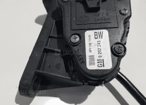 potencjometr gazu zafira b 1.7 cdti 9202343bw 2