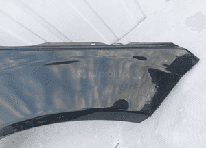 Błotnik prawy przód mercedes W204 lift 4