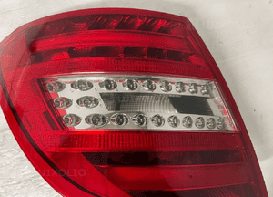 Mercedes c-klasa W204 lift led lampa lewy tył lewa tylna A2048206264 3