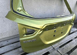 Klapa bagaznika tyl tylna suzuki SX4 s-cross 2013- bardzo ladna oryginalna 4