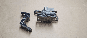 Zawias zawiasy drzwi prawy przód para VW Golf IV 4 4B0831412B 3