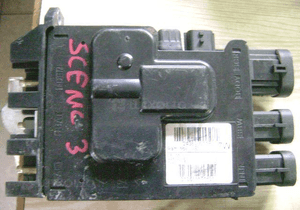 Renault Scenic III 3 skrzynka bezpiecznikow 1