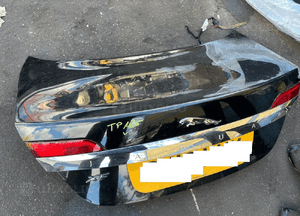 Tylna klapa bagażnika kod koloru PEL Jaguar XF X250 2