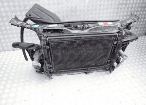 Pas przedni chłodnice audi A4 B6 2,5 tdi radom 1