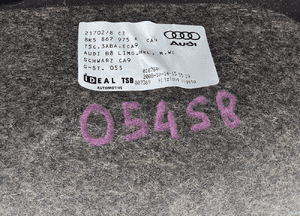 Boczek 8K5867975A Oslona Bagaznika Tapicerka Klapy Klapa AUDI A4 B8 Sedan 8
