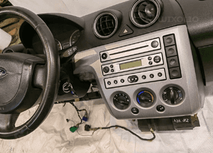 Konsola deska kokpit ford fiesta MK6 7
