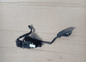 Nissan Primera P12 pedal potencjometr gazu 18002AU400 2
