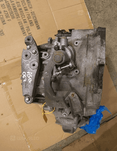 Skrzynia biegów manualna opel 1,7 oem 55569878 1
