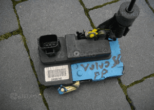 Zamek drzwi prawy przód Volvo S60 I 30699748
