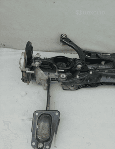 ZAWIESZENIE PRAWY TYŁ ZWROTNICA SKODA SUPERB 2017