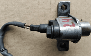 Volvo S60 V70 2.4 B D D5 T czujnik położenia wału 2