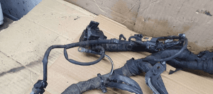 Wiązka instalacja silnika Opel Zafira C 2.0 CDTI 13427059 3