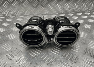 Mercedes W213 kanał powietrza kratka nawiewu A2138307700 2