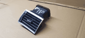 Kratka nawiewu prawa Audi A8 D3 4E0820902 3