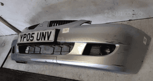 Zderzak przód mitsubishi lancer vii 7 A31  srebrny halogeny 3