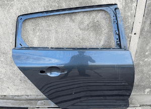 Drzwi tyl tylne prawe renault megane iv 4 kombi 1
