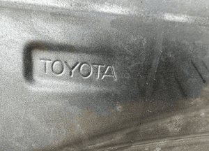Maska pokrywa silnika toyota corolla E16 2013- bardzo ladna 6