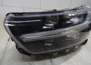 Volvo XC40 2018 LEWA strona Lampa przednia przód LLU 31655635 3