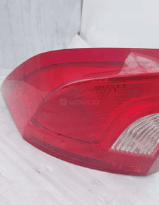 Volvo S60 ii lampa prawa tył tylna 31395930 2