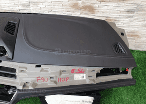 Deska konsola z poduszkami bmw 5 G30 G31 M5 F90 2