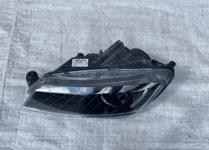 Skoda superb 3 iii 3V1 bixenon lewy 15-19 2