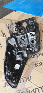 toyota rav 4 lampa tylna 81550-42201 4