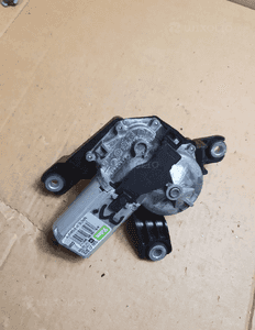SILNICZEK WYCIERACZKI KLAPY OPEL CORSA D 53027312 3