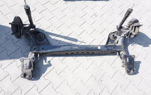 BELKA ZAWIESZENIA TYŁ SKODA OCTAVIA 3 III HB 1