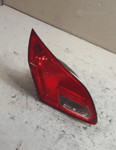 Lampa tylna lewa opel astra j 2