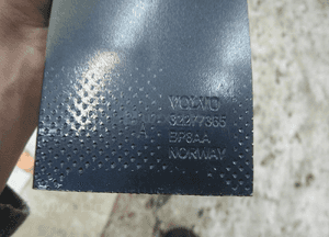 Volvo XC60 ii belka przednia wzmocnienie 5