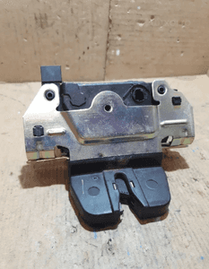 Zamek klapy bagażnika opel astra  nr 495058724 3