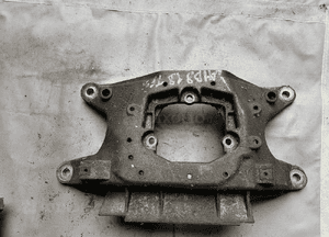 Łapa podpora skrzyni Audi A4 A5 A6 8K0399263K 1