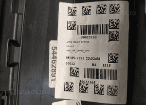 Range rover velar L560 zderzak tył tylny 4XPDC oryginał 16