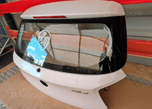 Bmw F20 F21 klapa bagażnika szyba A300 300 alpineweiss 3