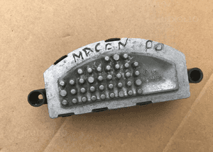 Opornica rezystor Audi Vw Porsche 8T0820521E 2