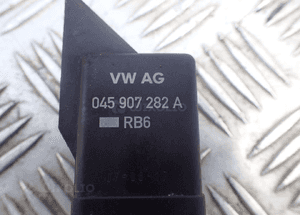 PRZEKAŹNIK ŚWIEC VW SEAT AUDI SKODA 045907282A RADOM 3