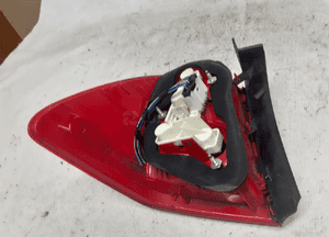 .  TYL TYLNA LAMPA PRAWA BMW E91 KOMBI TOURING 4