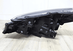 TOYOTA YARIS 3 lift LAMPA PRAWA 6