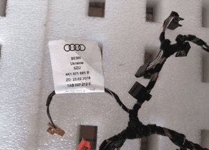 Wiązka konsoli środkowej Audi OE 4K1971685B 2