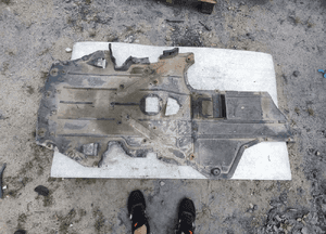 Bmw Z4 E89 7192021 osłona płyta obudowa podwozia dolna 1
